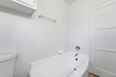 10255 Newville Avenue, Downey, CA 90241 - Photo 11
