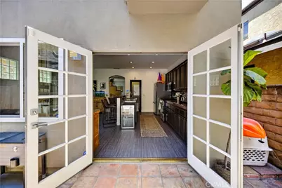 330 Ultimo Avenue, Long Beach, CA 90814 - Photo 37
