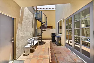 330 Ultimo Ave, Long Beach, CA 90814 - Photo 35