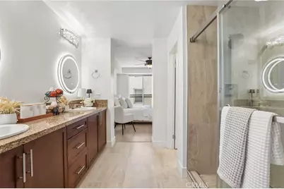617 Rockefeller, Irvine, CA 92612 - Photo 5
