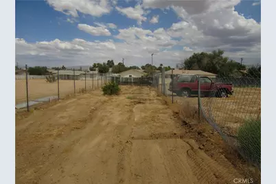 11540 5th, Hesperia, CA 92345 - Photo 29