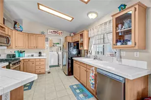 9850 Garfield, Huntington Beach, CA 92646 - Photo 7