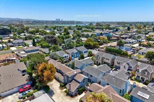 2626 Santa Ana, Costa Mesa, CA 92627 - Photo 35