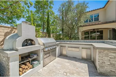 57 Statuary, Irvine, CA 92620 - Photo 3