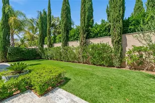 57 Statuary, Irvine, CA 92620 - Photo 5