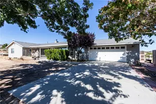 8650 Cowberry Rd, Phelan, CA 92371 - Photo 9