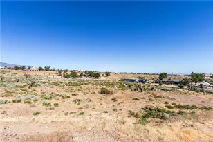 8650 Cowberry Rd, Phelan, CA 92371 - Photo 65