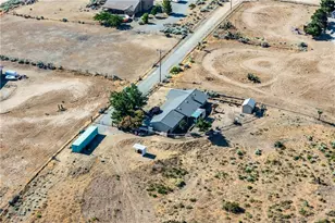 8650 Cowberry Rd, Phelan, CA 92371 - Photo 63