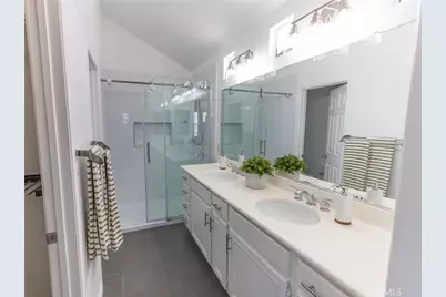 13051 Arborwalk Lane, Tustin, CA 92782 - Photo 9
