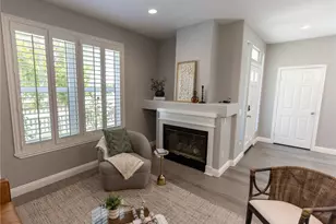 13051 Arborwalk Ln, Tustin, CA 92782 - Photo 5