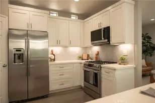 13051 Arborwalk Ln, Tustin, CA 92782 - Photo 3