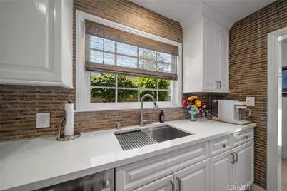 6951 Chisholm, Van Nuys, CA 91406 - Photo 17