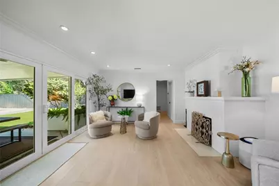 6951 Chisholm, Van Nuys, CA 91406 - Photo 9