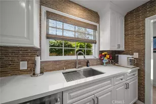 6951 Chisholm, Van Nuys, CA 91406 - Photo 7