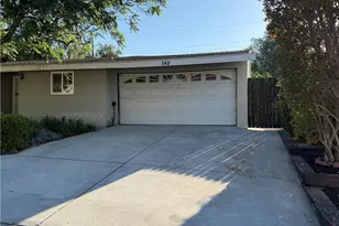 545 E Gainsborough Rd, Thousand Oaks, CA 91360 - Photo 3