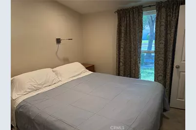 545 E Gainsborough Road, Thousand Oaks, CA 91360 - Photo 11