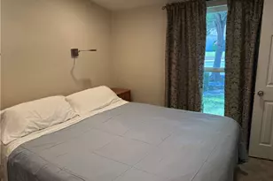 545 E Gainsborough Rd, Thousand Oaks, CA 91360 - Photo 11