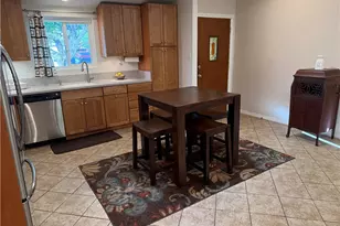 545 E Gainsborough Rd, Thousand Oaks, CA 91360 - Photo 5