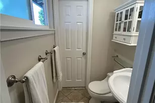 545 E Gainsborough Rd, Thousand Oaks, CA 91360 - Photo 29