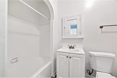 1258 S Woods Avenue, Los Angeles, CA 90022 - Photo 9