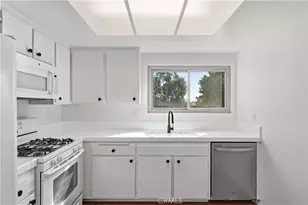 16971 Bluewater Ln, Huntington Beach, CA 92649 - Photo 15