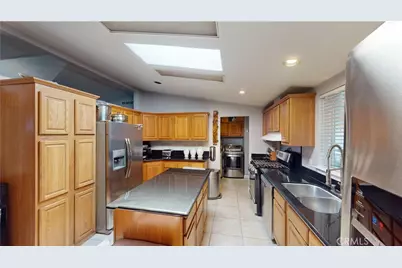 108 Parrot Lane, Fountain Valley, CA 92708 - Photo 5