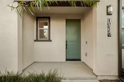 10942 Champions Lane, Cypress, CA 90720 - Photo 3
