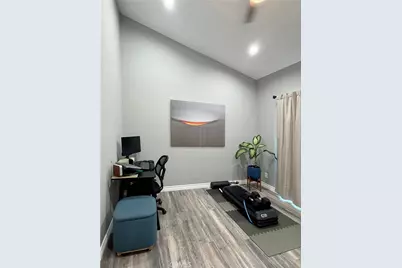 1637 E 5th Street #302, Long Beach, CA 90802 - Photo 19