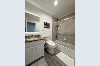1637 E 5th Street #302, Long Beach, CA 90802 - Photo 15