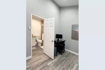 1637 E 5th Street #302, Long Beach, CA 90802 - Photo 23