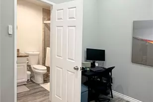 1637 E 5th St, Long Beach, CA 90802 - Photo 25
