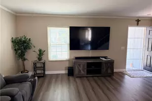 13960 Clydesdale Run, Victorville, CA 92394 - Photo 11