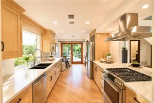 28 Cambridge, Irvine, CA 92620 - Photo 17
