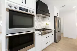 394 Magnolia St, Costa Mesa, CA 92627 - Photo 13
