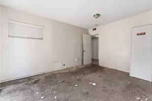 15044 Bahama St, Los Angeles, CA 91343 - Photo 27