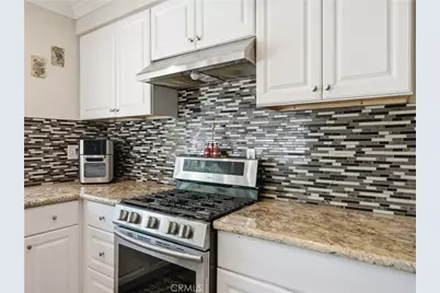 20259 Gifford, Winnetka, CA 91306 - Photo 7
