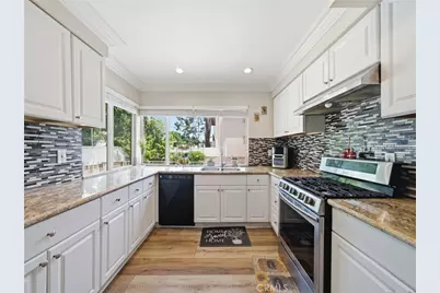 20259 Gifford, Winnetka, CA 91306 - Photo 5