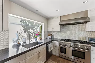 845 Summit Drive, Laguna Beach, CA 92651 - Photo 27