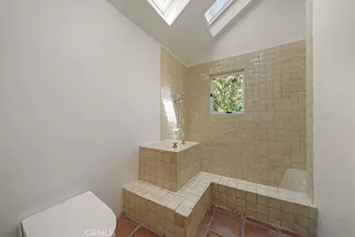 1046 Oro, Laguna Beach, CA 92651 - Photo 13