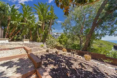 1046 Oro, Laguna Beach, CA 92651 - Photo 33