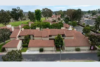 8402 Sunbeam Cir, Huntington Beach, CA 92646 - Photo 37