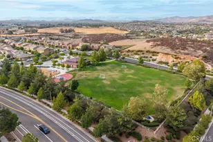 38354 Falcon Ct, Murrieta, CA 92563 - Photo 47