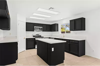 38354 Falcon Court, Murrieta, CA 92563 - Photo 13