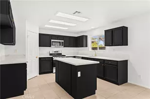 38354 Falcon Ct, Murrieta, CA 92563 - Photo 13