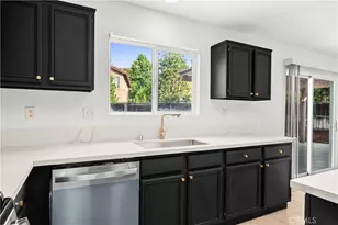 38354 Falcon Ct, Murrieta, CA 92563 - Photo 15