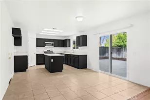38354 Falcon Ct, Murrieta, CA 92563 - Photo 11