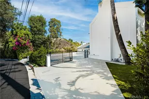 3566 Beverly Glen, Sherman Oaks, CA 91423 - Photo 3