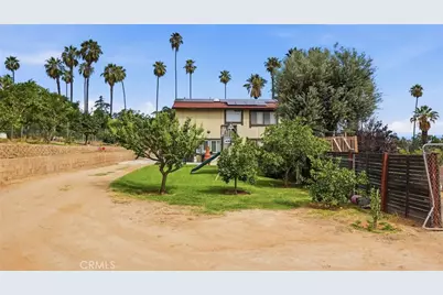 9218 Victoria Avenue, Riverside, CA 92503 - Photo 17