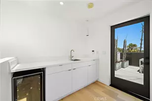 3859 S Centinela Ave, Los Angeles, CA 90066 - Photo 25