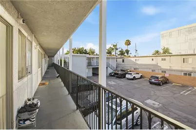 14542 Saticoy, Van Nuys, CA 91405 - Photo 13